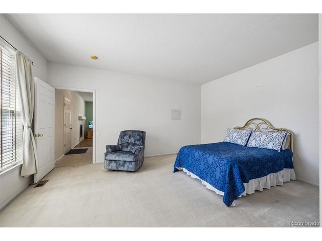 847 S Evanston Cir, Aurora, CO 80012