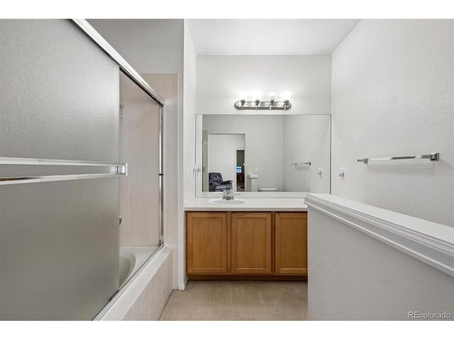 847 S Evanston Cir, Aurora, CO 80012