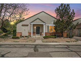 847 S Evanston Cir, Aurora, CO 80012