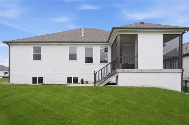 19429 W 201st Terrace, Spring Hill, KS 66083