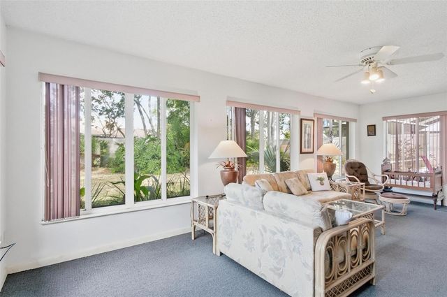 20 WOOD HAVEN DRIVE, Palm Coast, FL 32164