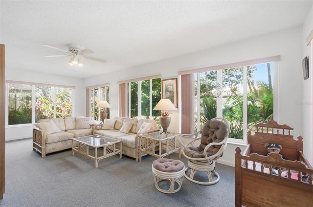 20 WOOD HAVEN DRIVE, Palm Coast, FL 32164