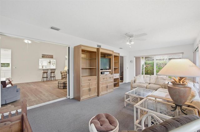 20 WOOD HAVEN DRIVE, Palm Coast, FL 32164