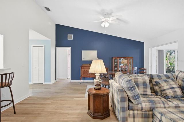 20 WOOD HAVEN DRIVE, Palm Coast, FL 32164