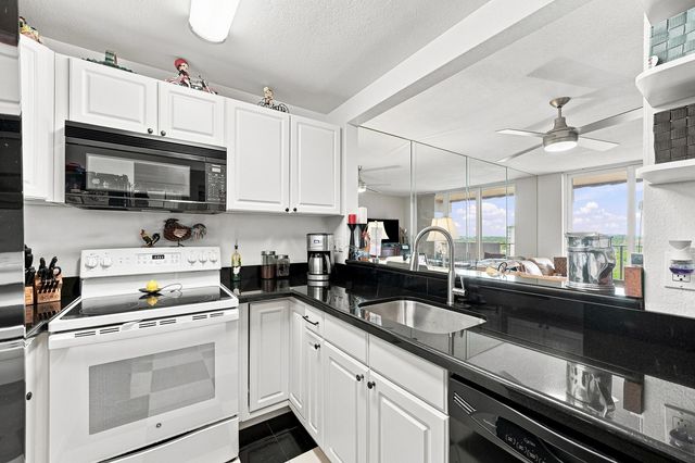 777 S Federal Highway RP PH 15, Pompano Beach, FL 33062