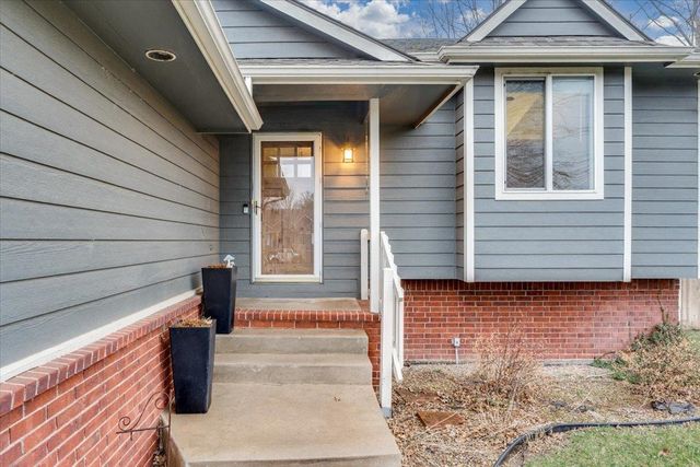 2522 S DENENE CT., Wichita, KS 67215