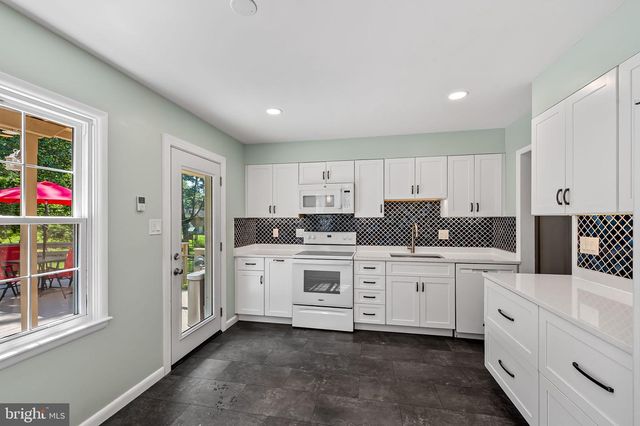 3009 CENTER DR, Ellicott City, MD 21042