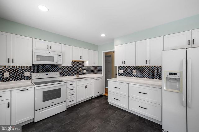 3009 CENTER DR, Ellicott City, MD 21042
