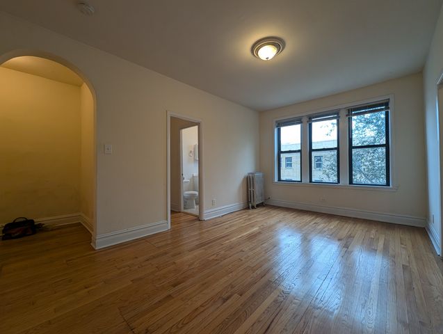 2704 N Sawyer Avenue 315, Chicago, IL 60647