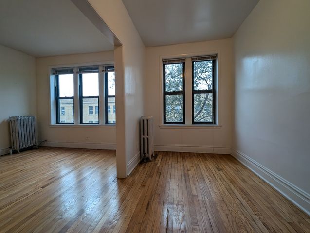 2704 N Sawyer Avenue 315, Chicago, IL 60647