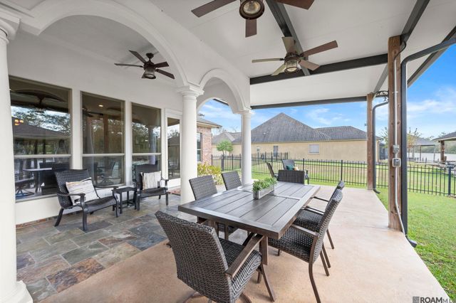 21179 Waterfront East Dr, Maurepas, LA 70449