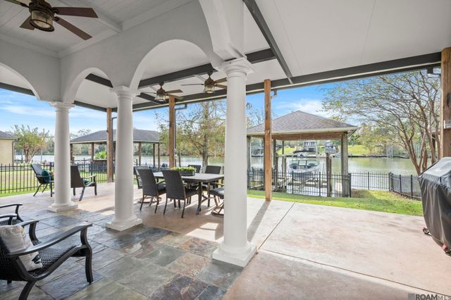 21179 Waterfront East Dr, Maurepas, LA 70449