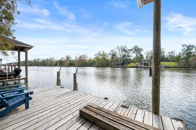 21179 Waterfront East Dr, Maurepas, LA 70449