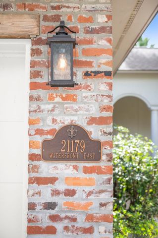 21179 Waterfront East Dr, Maurepas, LA 70449