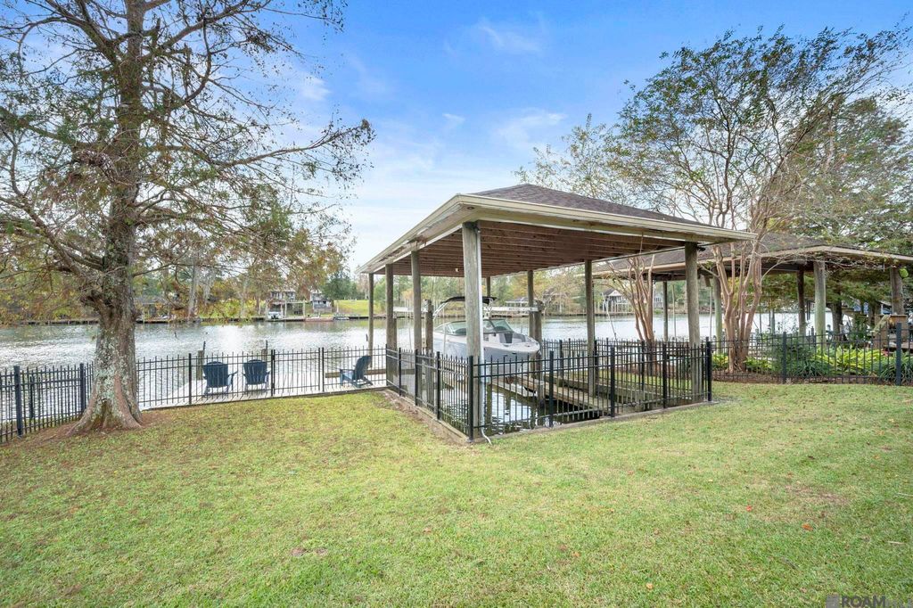 21179 Waterfront East Dr, Maurepas, LA 70449