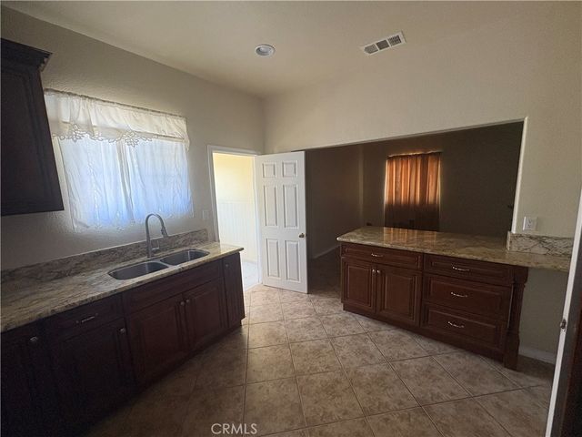 3395 Franklin Avenue, Riverside, CA 92507