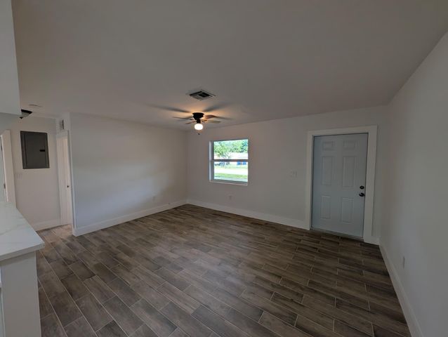 1733 NW 18TH Street, Fort Lauderdale, FL 33311
