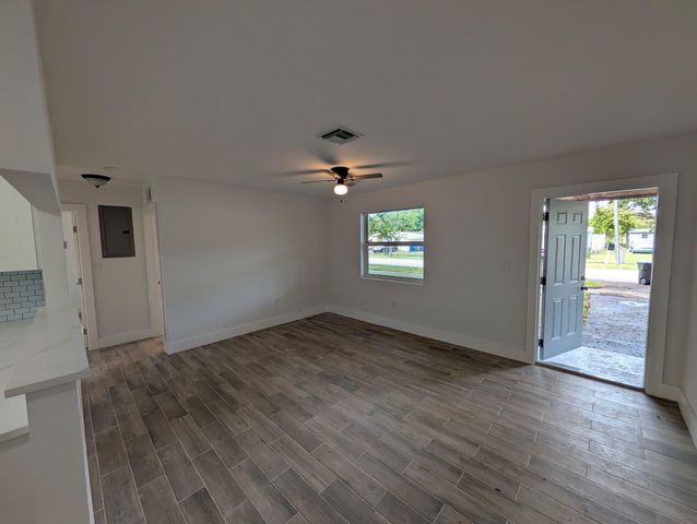 1733 NW 18TH Street, Fort Lauderdale, FL 33311