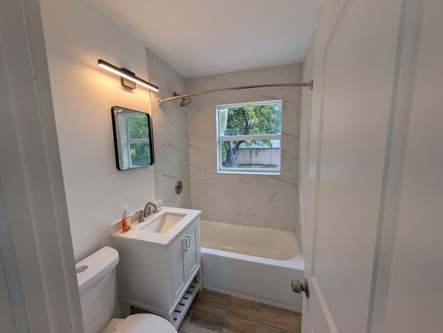 1733 NW 18TH Street, Fort Lauderdale, FL 33311