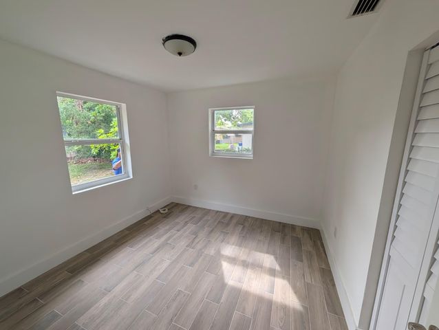 1733 NW 18TH Street, Fort Lauderdale, FL 33311