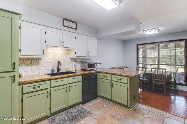 13682 John Clark Road, Gulfport, MS 39503