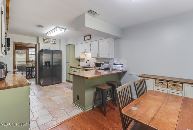 13682 John Clark Road, Gulfport, MS 39503