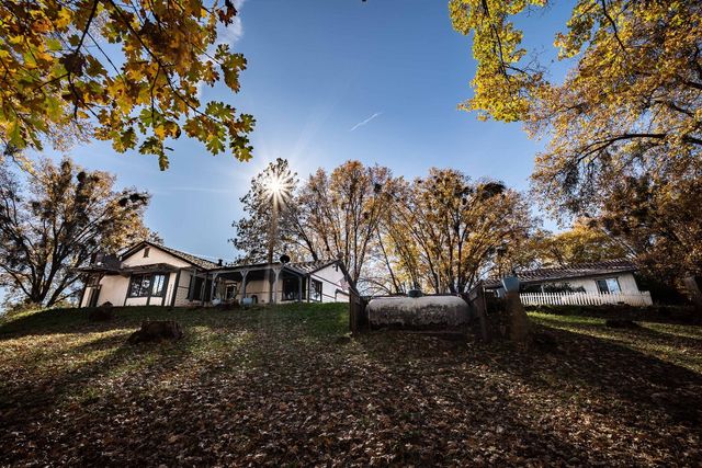 33 Stanley Rd, West Point, CA 95255