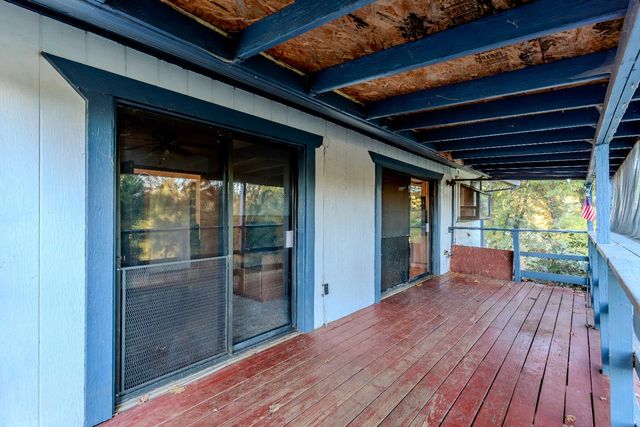 33 Stanley Rd, West Point, CA 95255