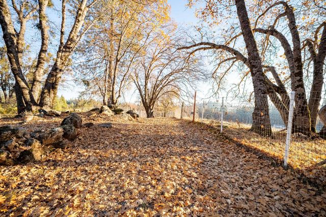 33 Stanley Rd, West Point, CA 95255