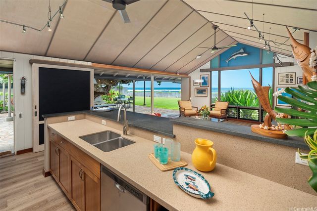 87-835 Farrington Highway, Waianae, HI 96792