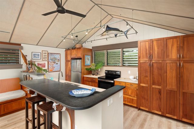 87-835 Farrington Highway, Waianae, HI 96792