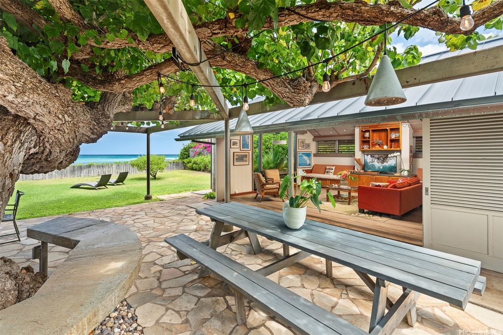 87-835 Farrington Highway, Waianae, HI 96792