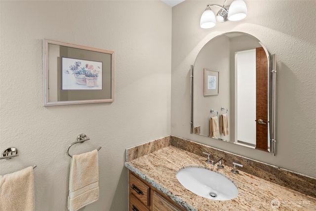 407 Point Fosdick Drive NW, Gig Harbor, WA 98335