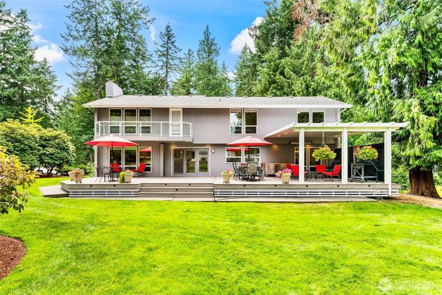 407 Point Fosdick Drive NW, Gig Harbor, WA 98335