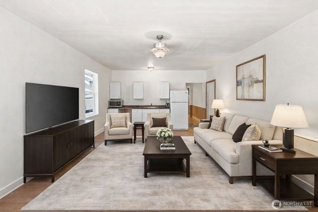 407 Point Fosdick Drive NW, Gig Harbor, WA 98335