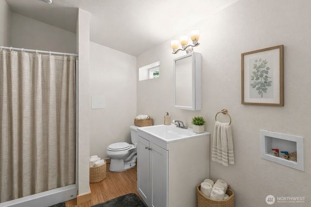 407 Point Fosdick Drive NW, Gig Harbor, WA 98335