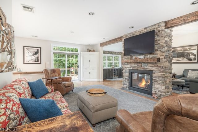 105 Alpine Ridge Rd, West Milford Twp., NJ 07480