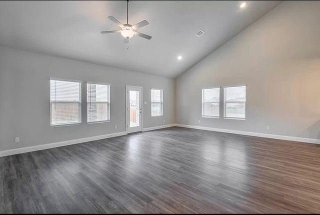 404 Dempsey Drive, Princeton, TX 75071