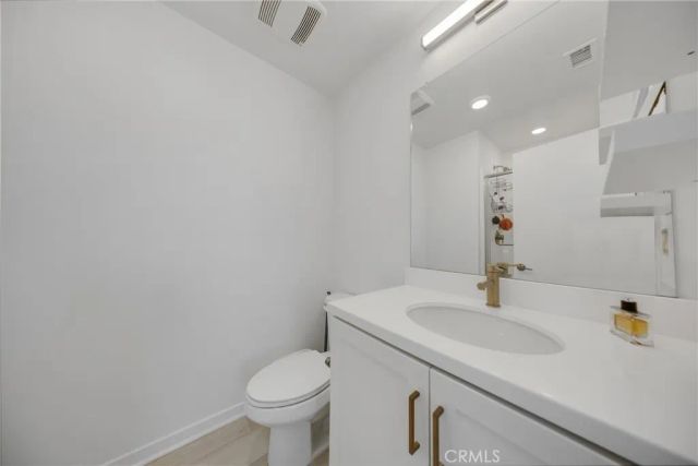17961 Conch Lane, Huntington Beach, CA 92646