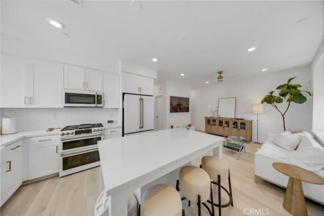17961 Conch Lane, Huntington Beach, CA 92646