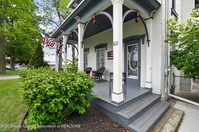 812 N Clinton Street, Grand Ledge, MI 48837