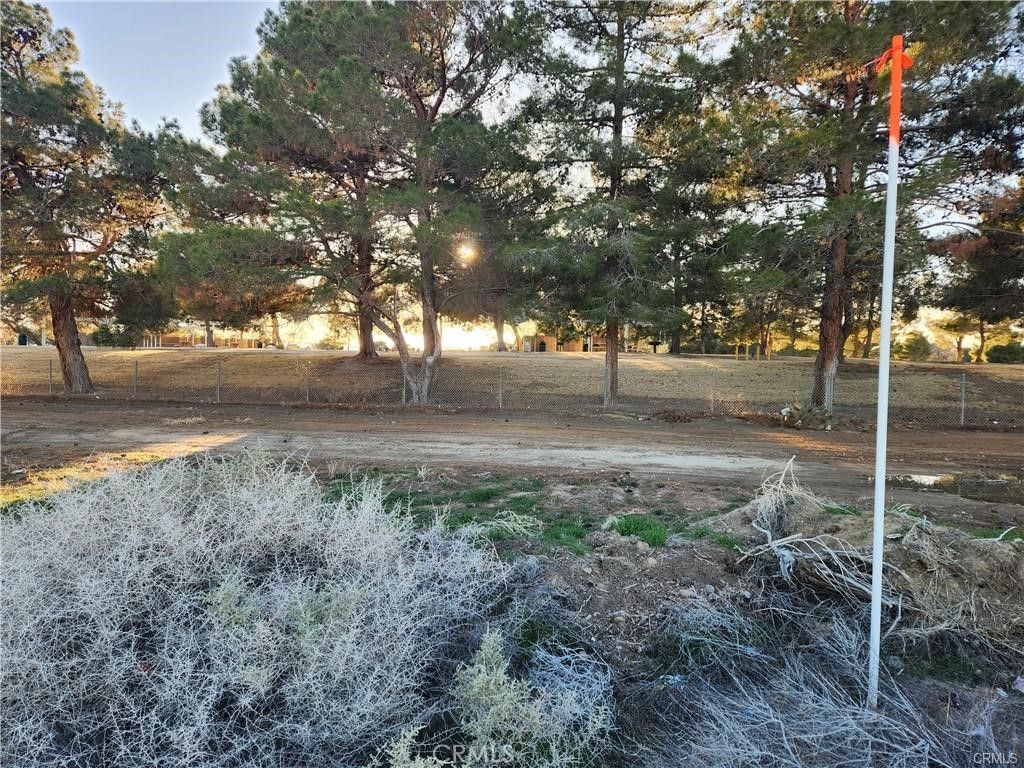 2 AC Near W Ave F8, Lancaster, CA 93536