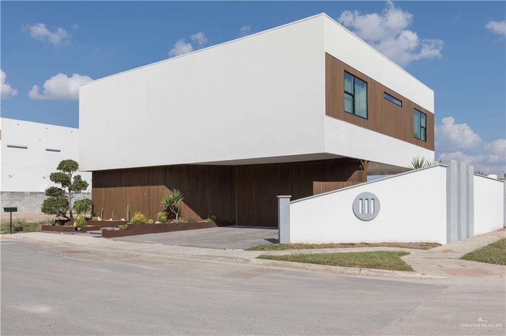 6602 N 11th Lane, Mcallen, TX 78504