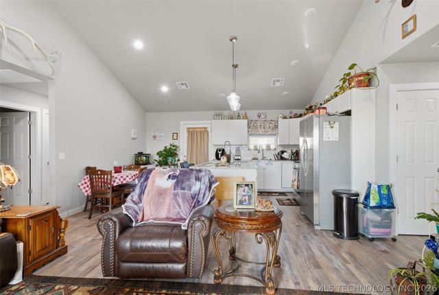 5912 Bluestem Way, Chelsea, OK 74016