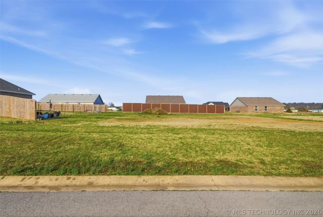 5912 Bluestem Way, Chelsea, OK 74016