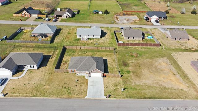 5912 Bluestem Way, Chelsea, OK 74016