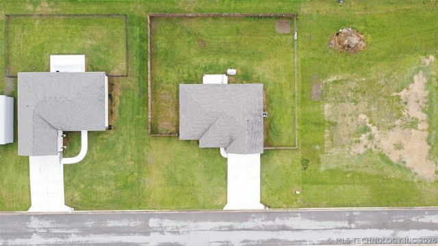 5912 Bluestem Way, Chelsea, OK 74016