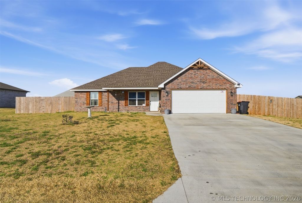 5912 Bluestem Way, Chelsea, OK 74016