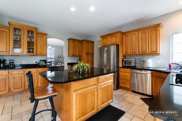 5624 BERGAMOT Court, Naperville, IL 60564