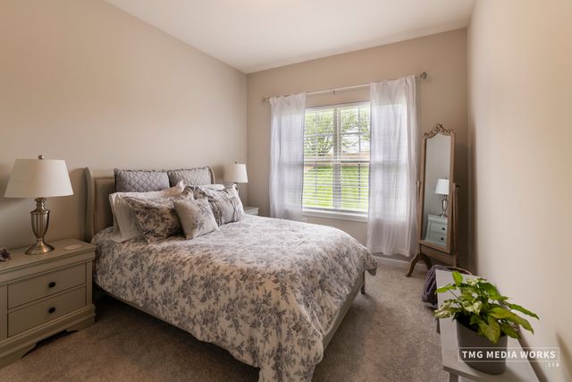 5624 BERGAMOT Court, Naperville, IL 60564